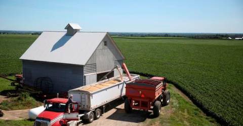 U.S. oil seeks unusual alliance with Farm Belt to fight Biden electric vehicle agenda