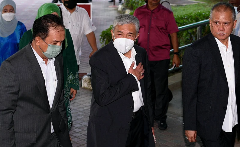 Zahid to know on Sept 23 whether to enter defence on graft charges