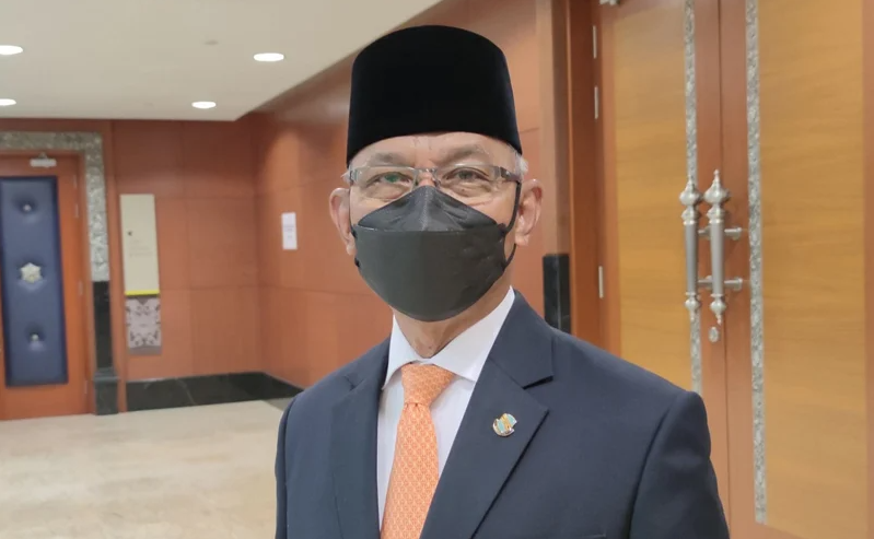 Amanah man slams education ministry’s dismissal threat to teacher